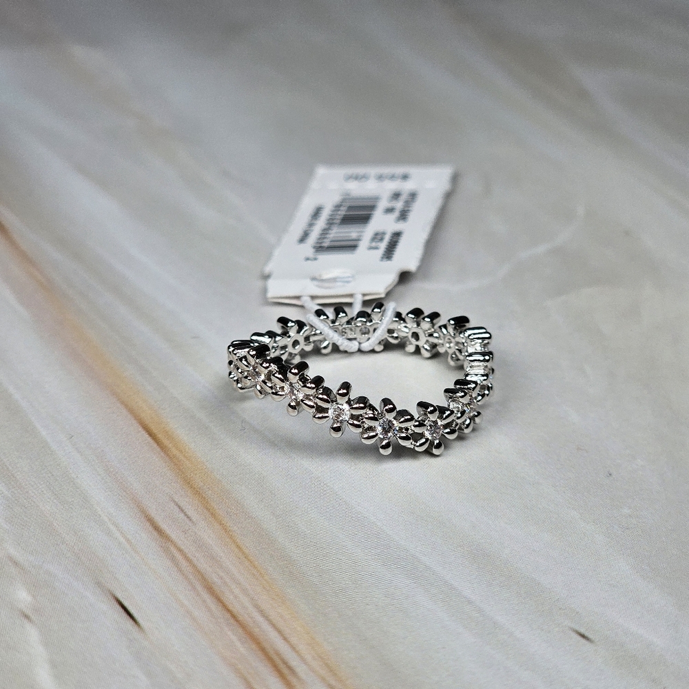 NEW NWT Kendra Scott Silver Nydia Daisy Band Ring Size 8